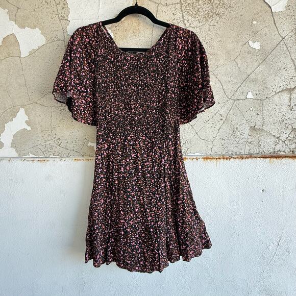 Cottagecore Floral Smocked Mini Dress Lace Up Back Flutter Sleeve Black Pink - Picture 1 of 6